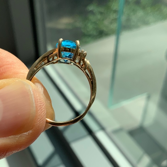 2.25 ct oval 💎 blue topaz w diamonds gold ring - Picture 6 of 15